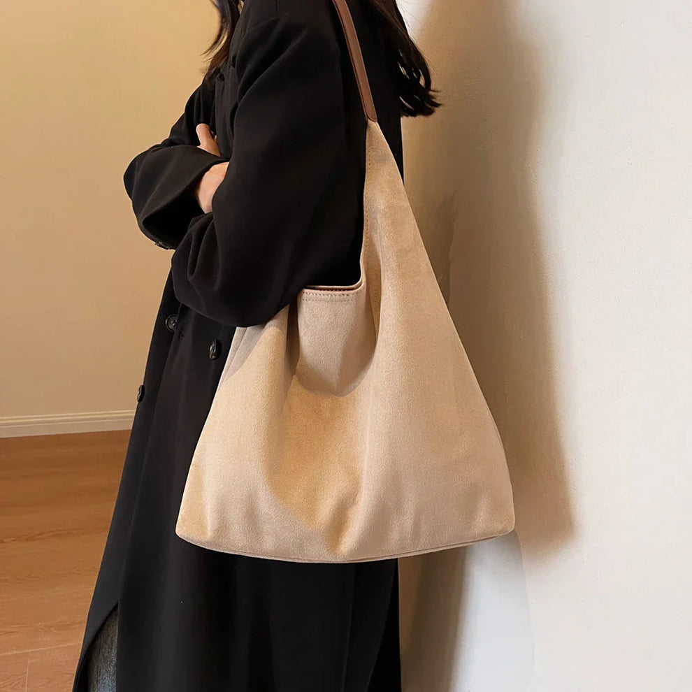 Ava